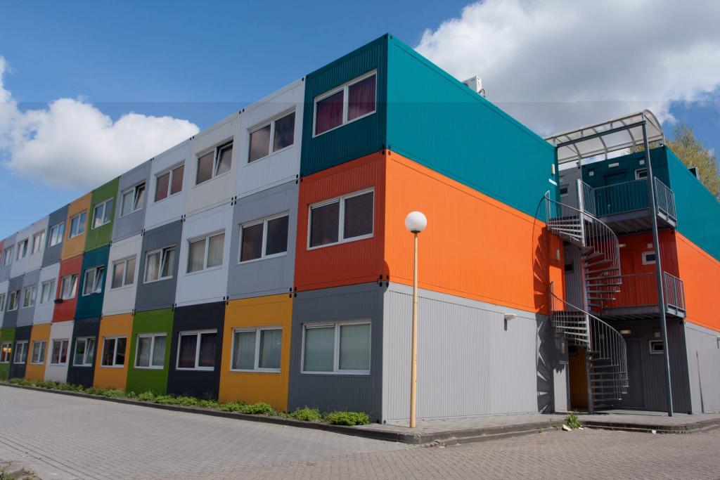 Containerhousing