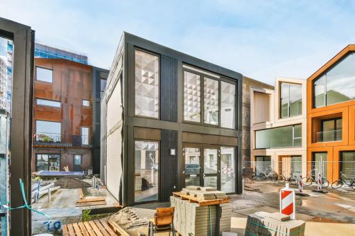 Flexible container housing NL